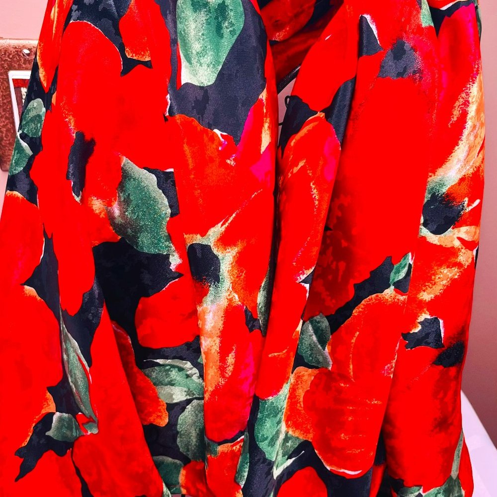 NWT Handmade Artificial Silk Scarf with Poppies by Sana – Vibrant Elegance